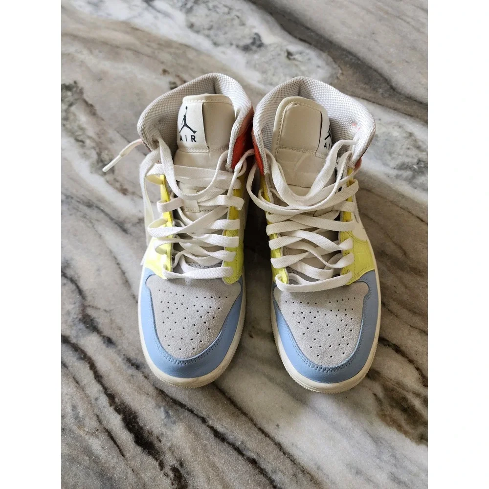 Nike Air Jordan 1 Mid 
